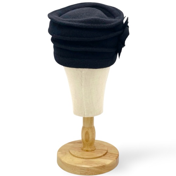 Vintage 90s Black Wool Cloche Hat Flower Accent 100% Wool Winter Dressy Travel - Picture 5 of 12